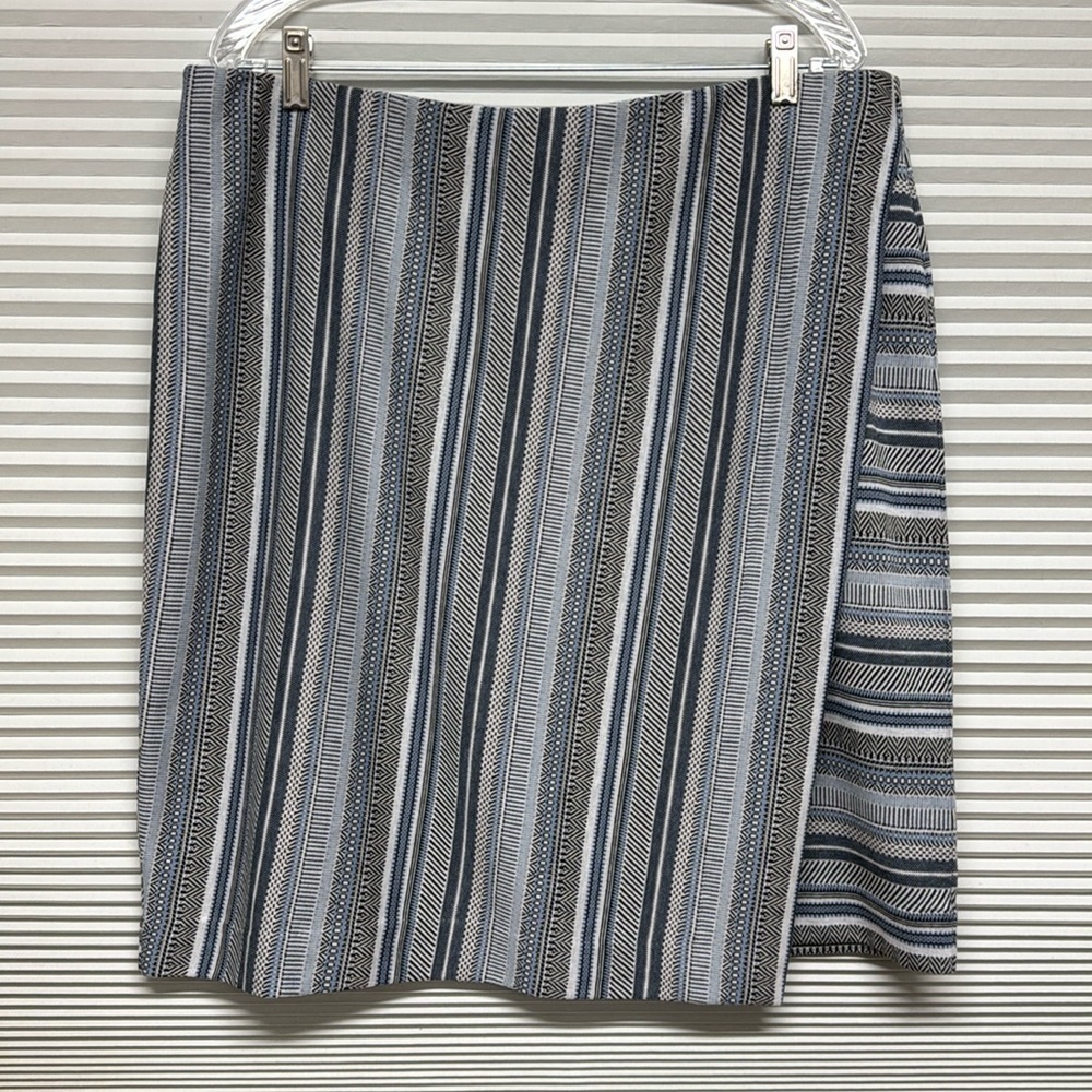 J. Jill NWT Blue Breeze Mountain Pull On Faux Wrap Mini Skirt Size Large - Picture 2 of 8